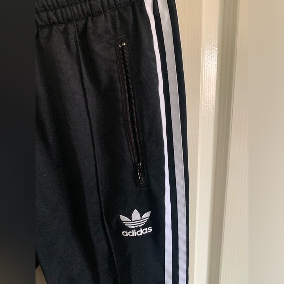 Adidas three stripe joggers - Picture 4 of 5